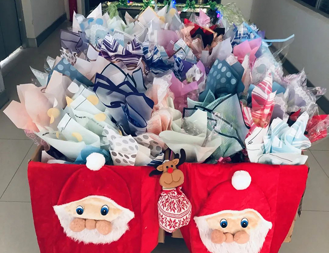 这个圣诞节青岛蓝港人力陪你一起过