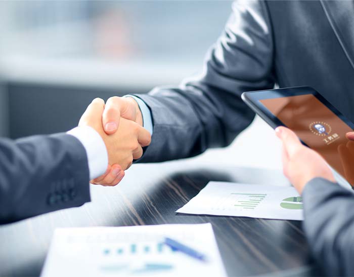 有工作人员不包括劳务派遣工？